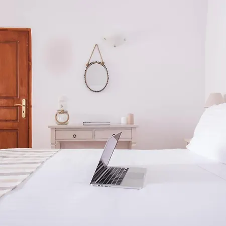 Amazing Santorini 1 Bedroom Gray With Spacious Terrace Featuring Sea Views *