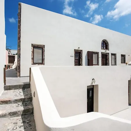 Amazing Santorini 1 Bedroom Gray With Spacious Terrace Featuring Sea Views Pýrgos