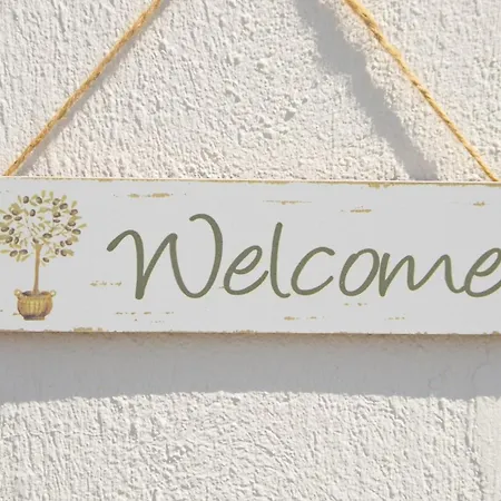 Amazing Santorini 1 Bedroom Gray With Spacious Terrace Featuring Sea Views * Pýrgos